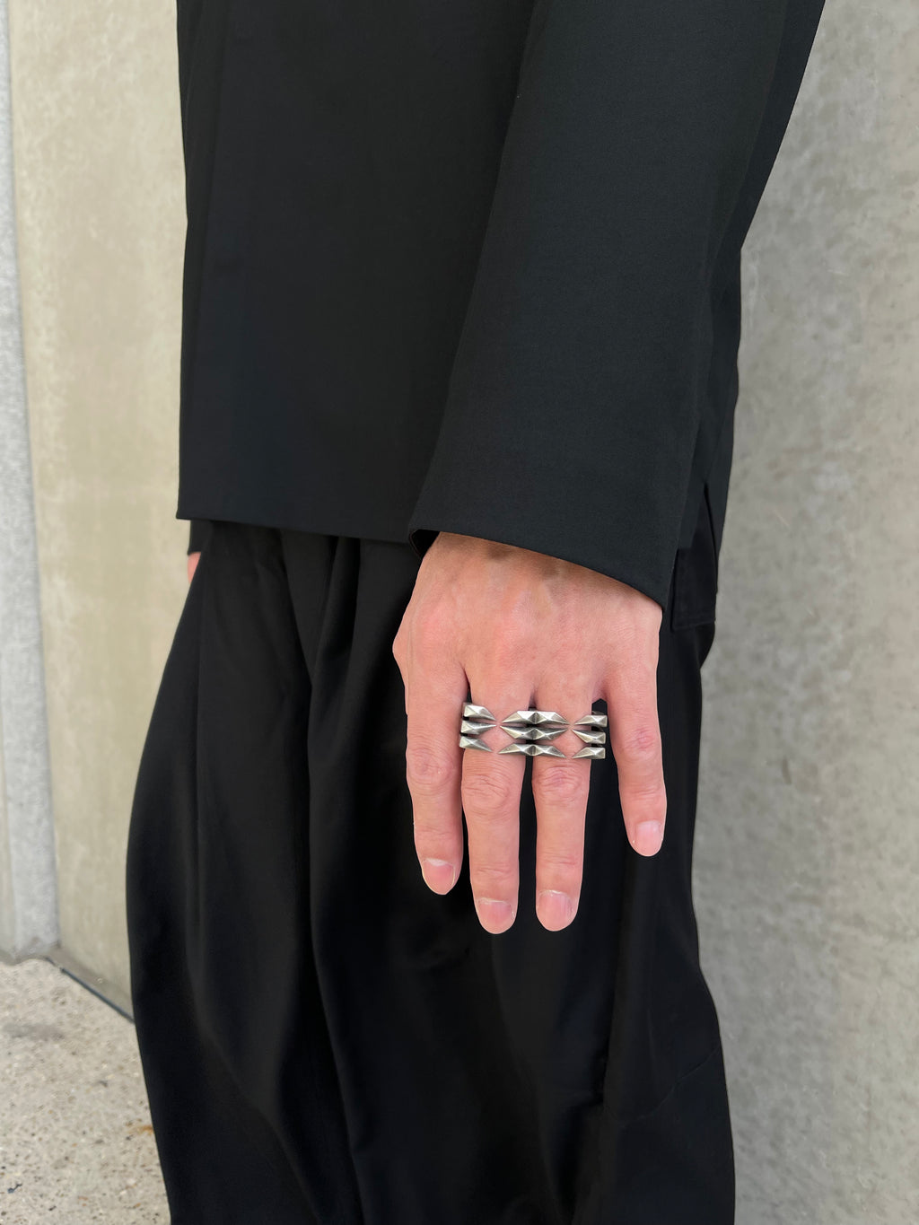 INSECT LEG DOUBLE RING