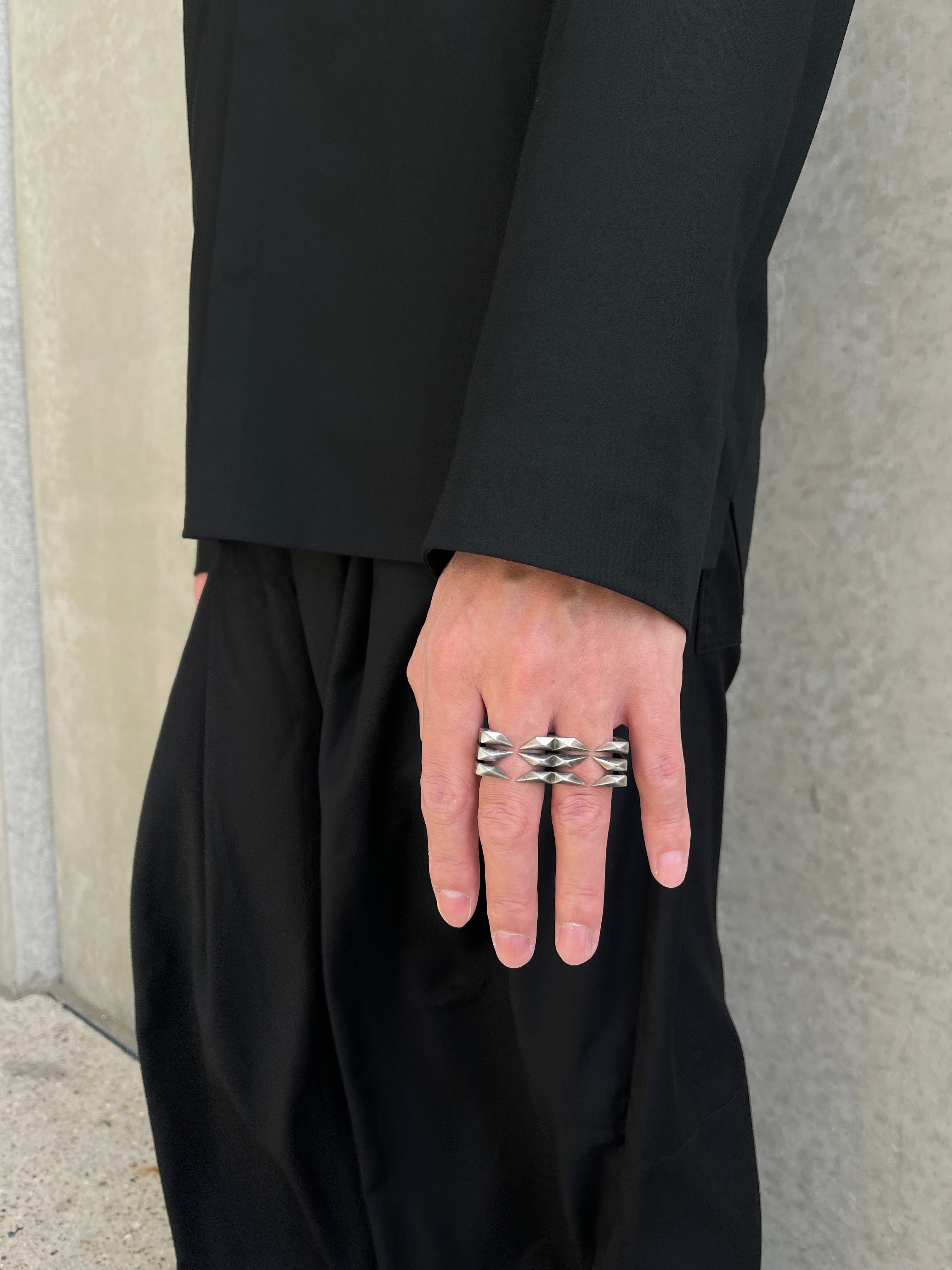 INSECT LEG DOUBLE RING