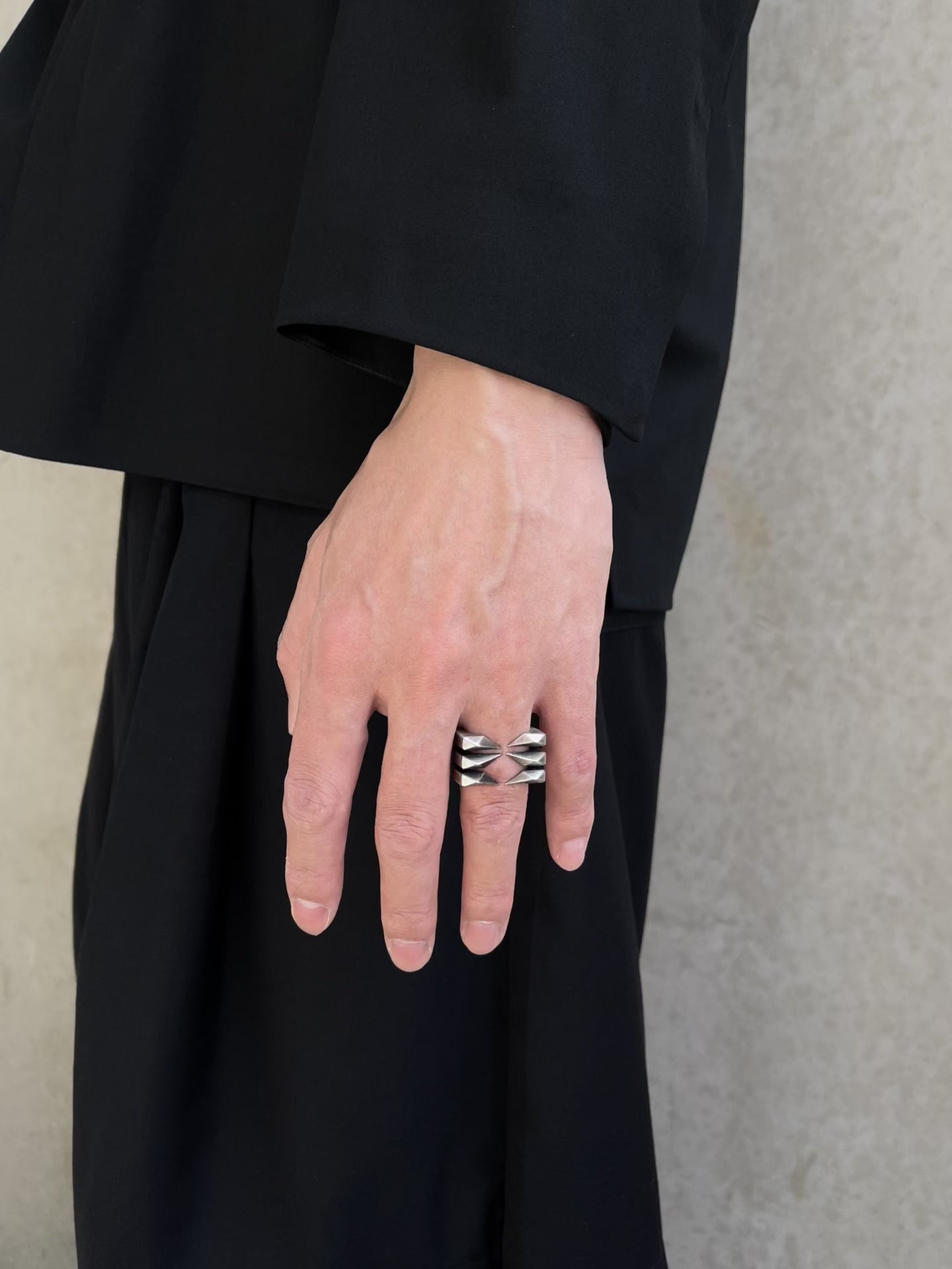 INSECT LEG RING